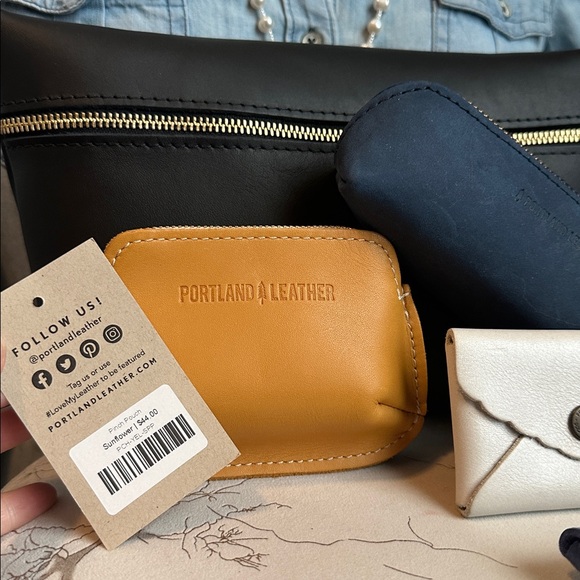 PLG littles bundle XL make up, pinch pouch, ballpark mini Daisy 🌼 - Picture 10 of 10